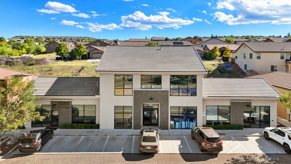 More Photos Of 3207 Lakeside Vlg, Prescott Office For Sale