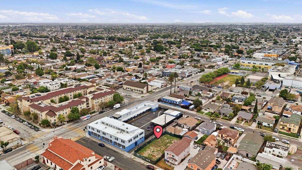 More Photos Of 120 W 87th Pl, Los Angeles Land For Sale