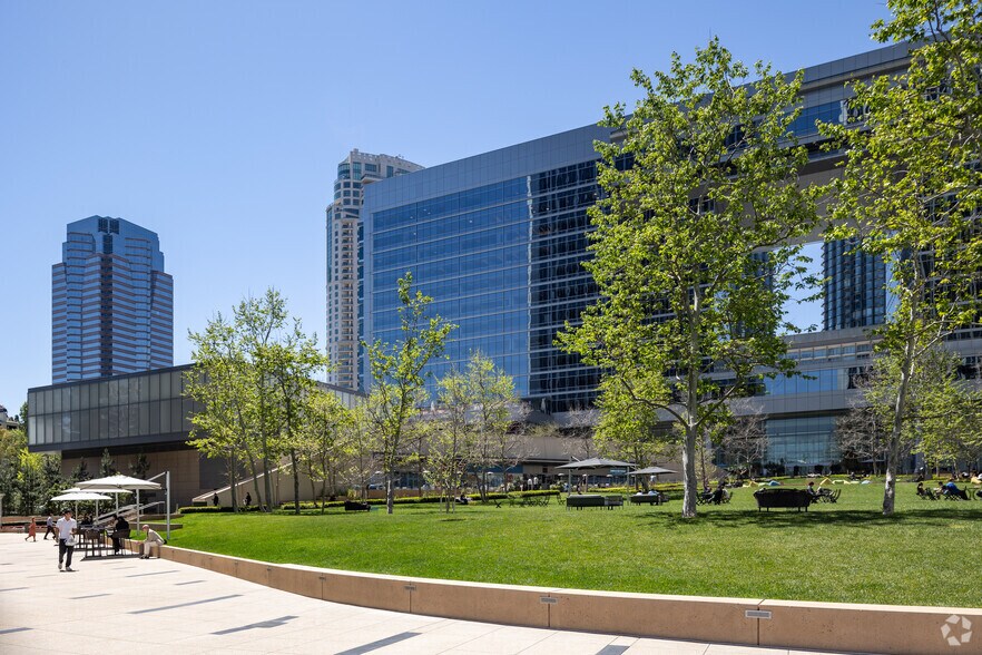 More Photos Of 2049 Century Park E, Los Angeles Office For Lease