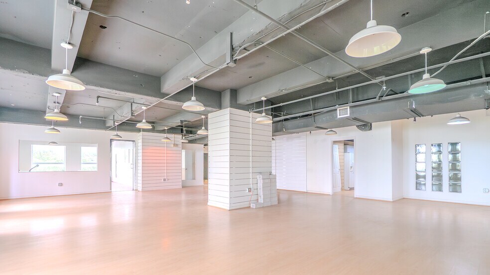 More Photos Of 168 SE 1st St, Miami Loft Creative Space For Sale