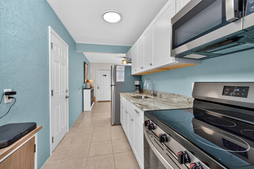 More Photos Of 1130 Gulf Blvd, Englewood Apartments For Sale