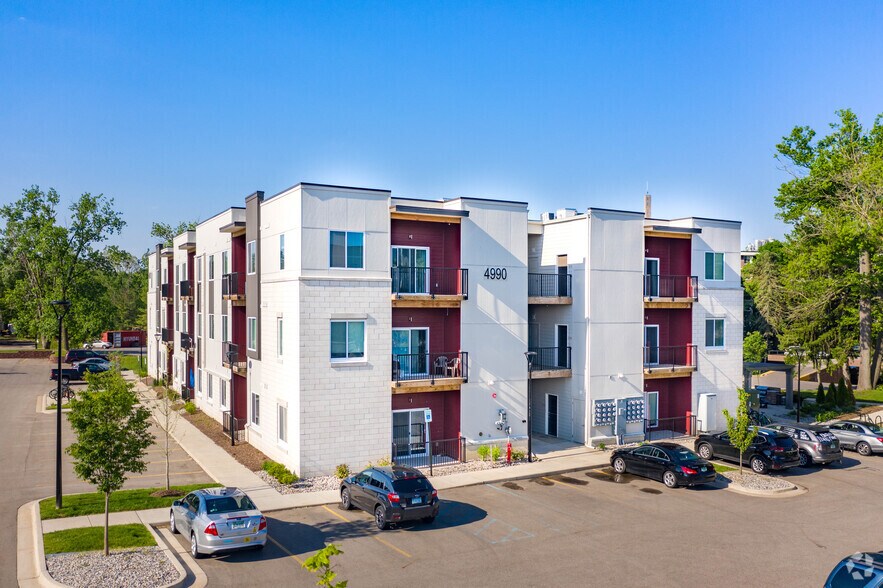 More Photos Of 5030 Northwind Dr, East Lansing Apartments For Lease