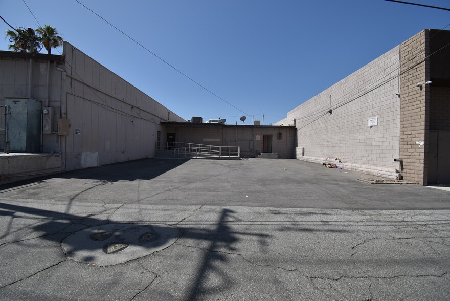 More Photos Of 73468 Hwy 111, Palm Desert Unknown For Lease