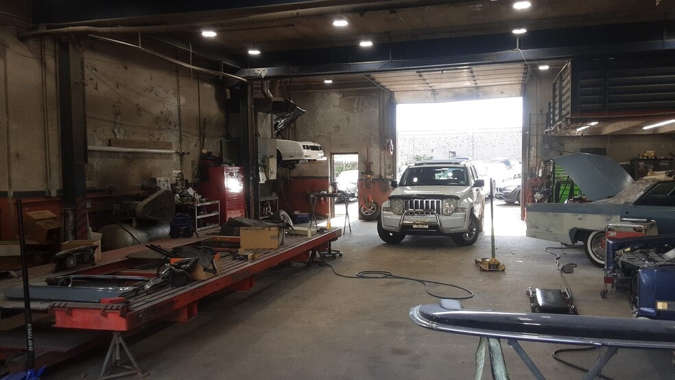 More Photos Of 431 E 1st Ave, Roselle Auto Repair For Sale