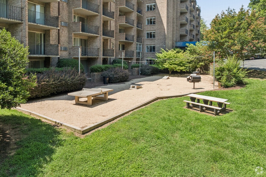 More Photos Of 600 Martin Luther King Jr Blvd, Chapel Hill Apartments For Sale