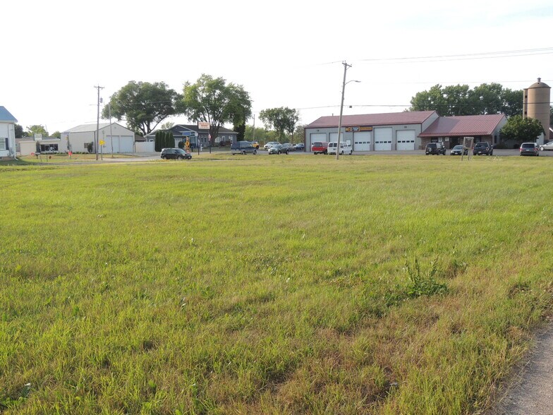 More Photos Of 1110 E Main St, Omro Land For Sale