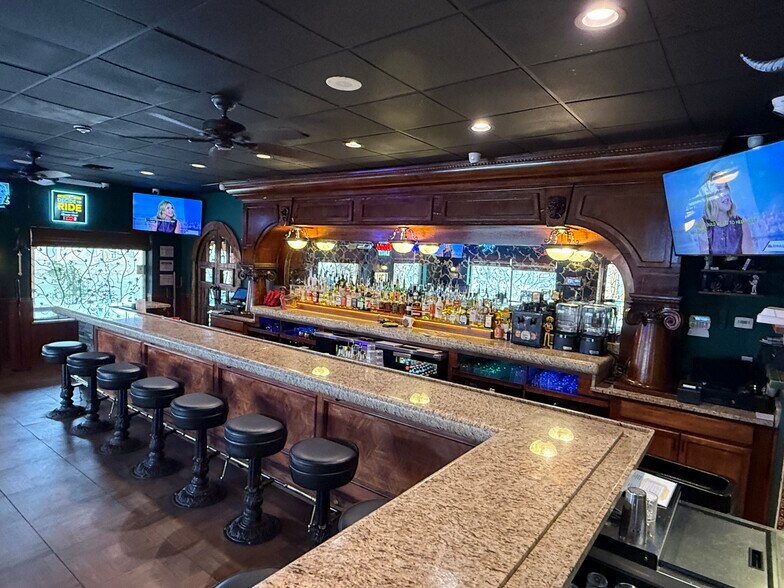 More Photos Of 109 E Corpening Ave, La Mesa Restaurant For Sale