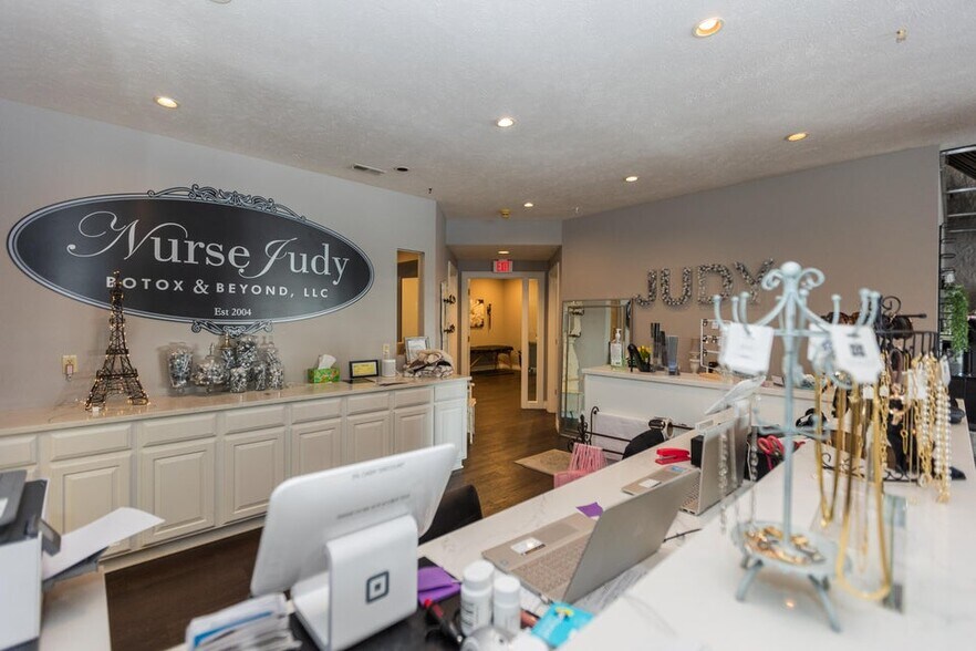 More Photos Of 3060 S Fremont Ave, Springfield General Retail For Sale