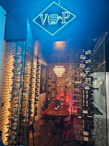 More Photos Of 7511 Monterey St, Gilroy Storefront For Sale