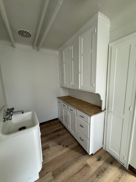 More Photos Of 1631 Charles Ave, Saint Paul Apartments For Sale