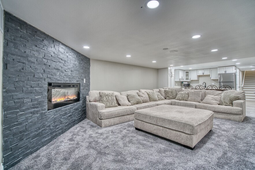 More Photos Of 2880 W 92nd Ave, Federal Heights Office Residential For Sale