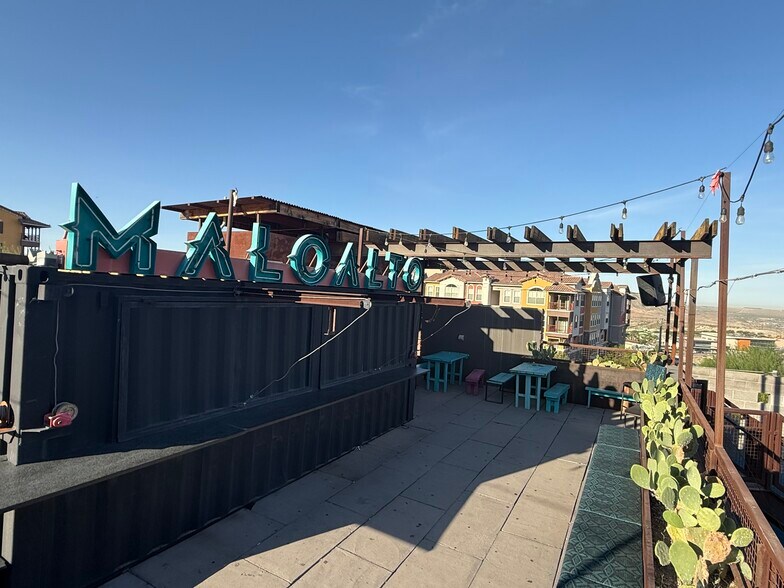 More Photos Of 4935 N Mesa St, El Paso Restaurant For Lease