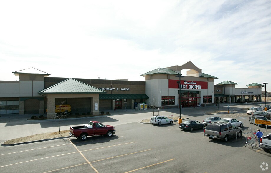 More Photos Of 201-261 SW Greenwich Dr, Lee's Summit Unknown For Lease