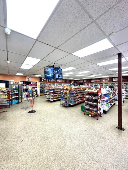 More Photos Of 103 W Monroe Ave, Okolona Convenience Store For Sale