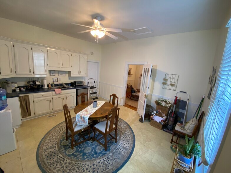 More Photos Of 702 McKinley Ave NE, Huntsville Office Residential For Sale