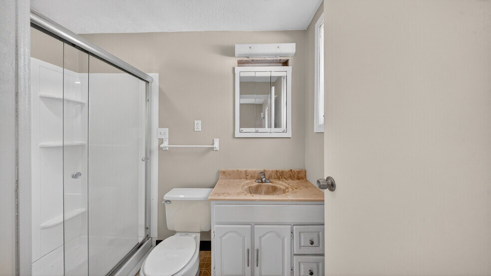 More Photos Of 29369 Lorain Rd, North Olmsted Flex For Sale