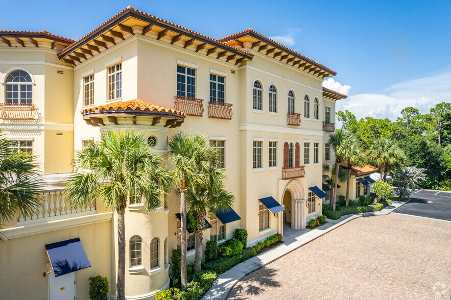 More Photos Of 1185 Immokalee Rd, Naples Office For Lease