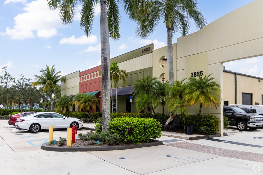 More Photos Of 2885 Jupiter Park Dr, Jupiter Warehouse For Sale