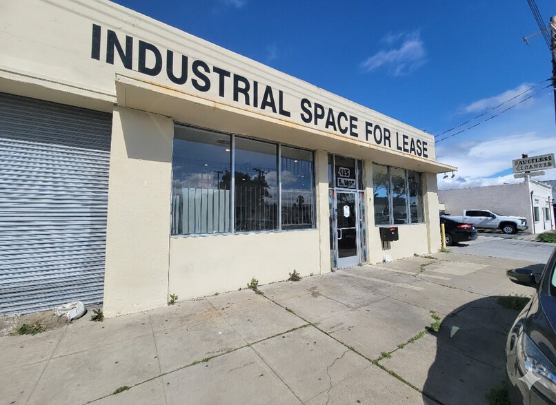 Primary Photo Of 415 E 10th St, Pittsburg Warehouse For Lease