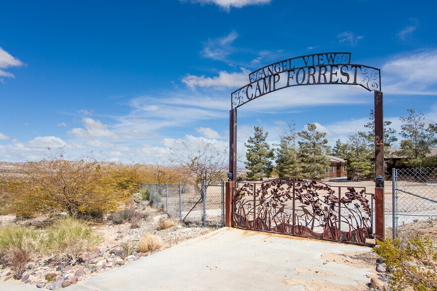 More Photos Of 6889 Sunny Vista Rd, Joshua Tree Lodge Meeting Hall For Sale