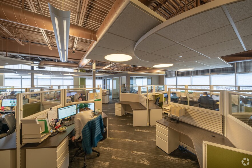 More Photos Of 8665 Hudson Blvd, Lake Elmo Medical For Sale