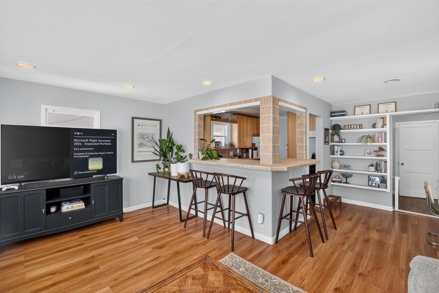 More Photos Of 225 N Juanita Ave, Redondo Beach Apartments For Sale