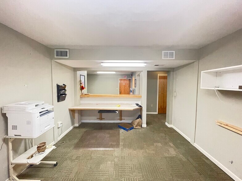 More Photos Of 567 Vauxhall St, Waterford Medical For Lease