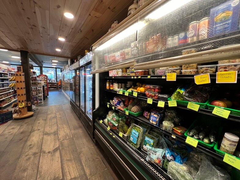 More Photos Of 23 Main St, Wardsboro Convenience Store For Sale