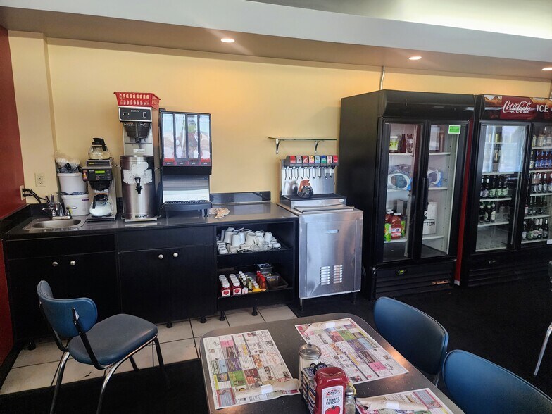 More Photos Of 8451 Ocean Gtwy, Easton Restaurant For Sale