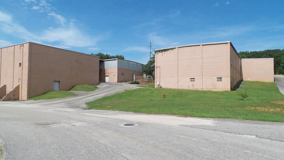 More Photos Of 32256 Highway 43, Thomasville Industrial For Sale
