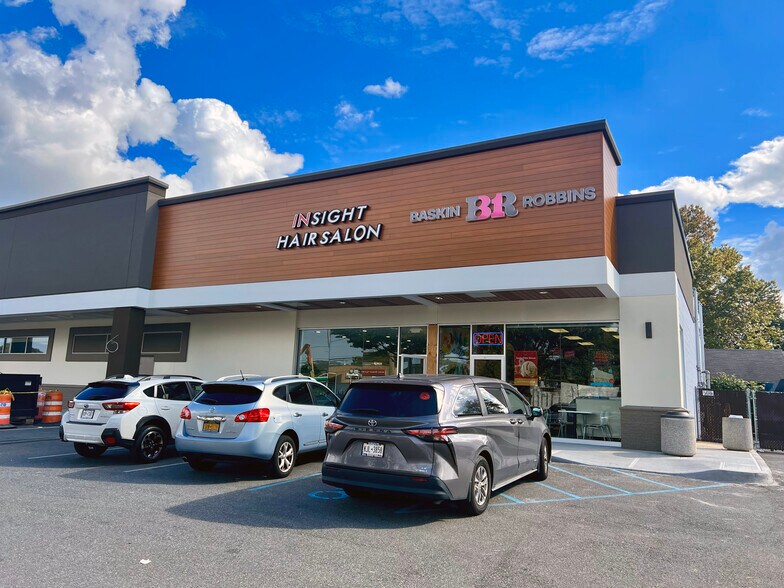 More Photos Of 166-206 New Hyde Park Rd, Franklin Square Storefront For Lease