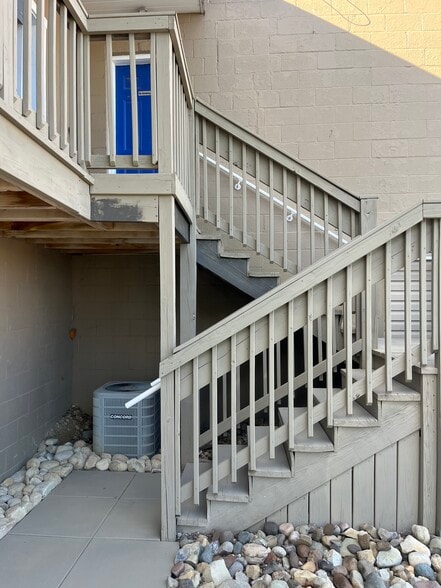 More Photos Of 532 Main St, Wintersville Freestanding For Lease