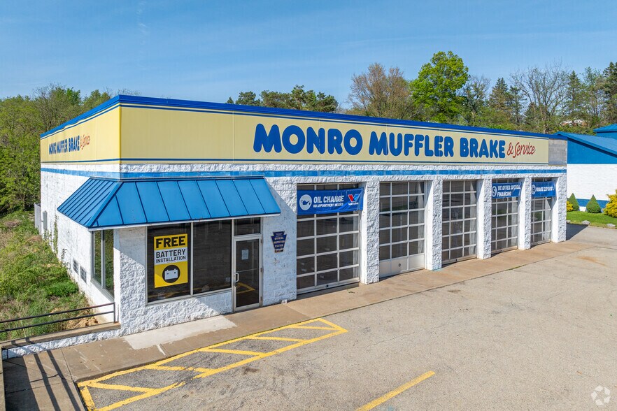 More Photos Of 272 McClellandtown Rd, Uniontown Freestanding For Lease