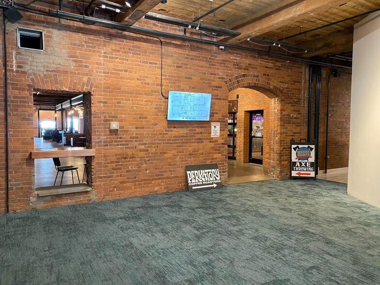 More Photos Of 168 Center St, Southington Industrial For Lease