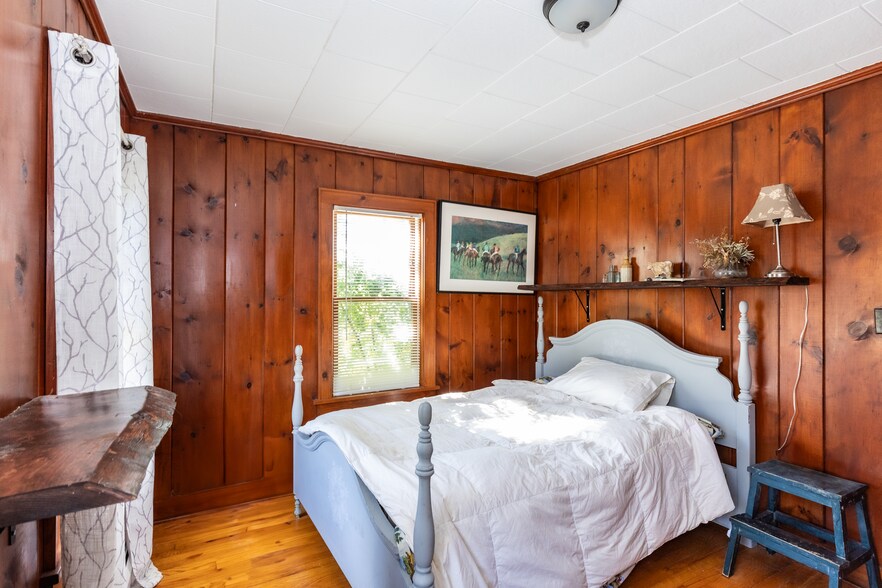 More Photos Of 4 Whitman Rd, Stephentown Sports And Entertainment For Sale