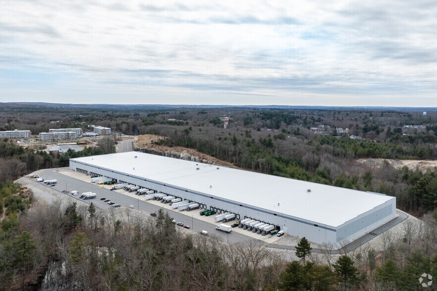 More Photos Of 160 Mechanic St, Bellingham Distribution For Lease