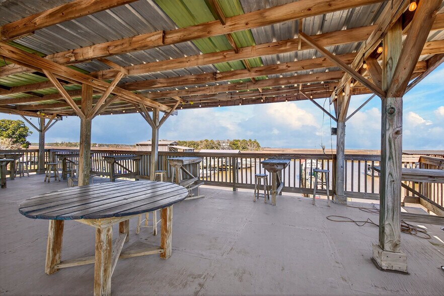 More Photos Of 3308 Mary Walker Dr, Gautier Marina For Sale