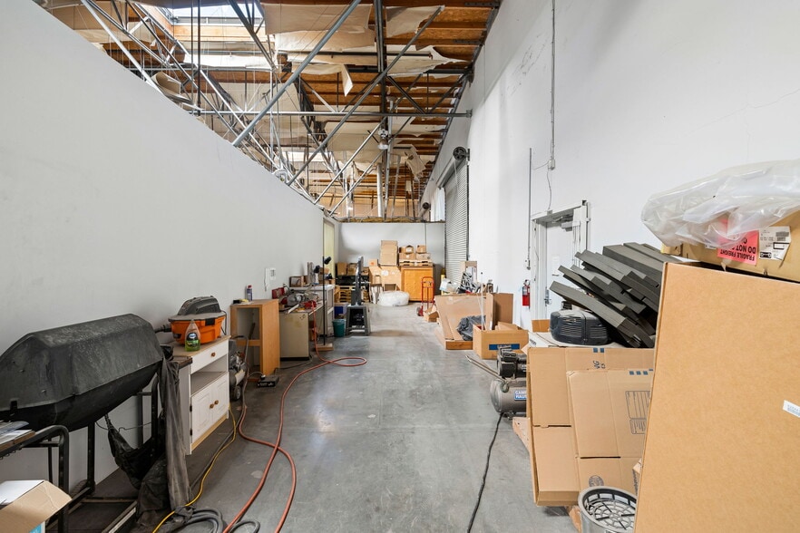 More Photos Of 6690 Doolittle Ave, Riverside Warehouse For Sale