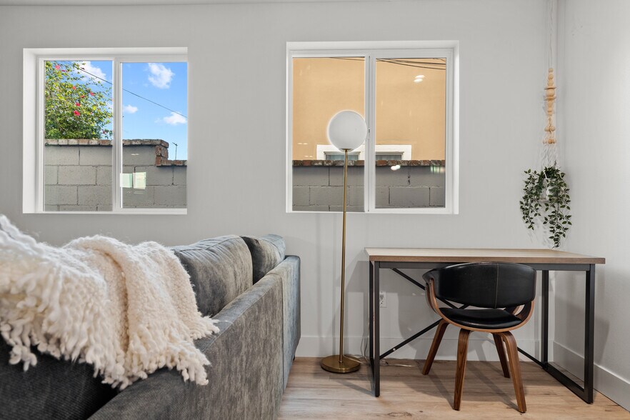 More Photos Of 310 S Breed St, Los Angeles Multifamily For Sale