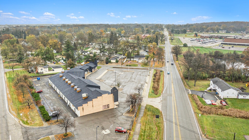 More Photos Of 1400 Scott Lake Rd, Waterford Office For Lease