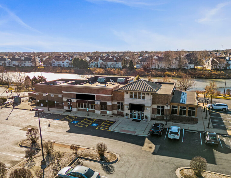 Primary Photo Of 1975 Springbrook Square Dr, Naperville Restaurant For Sale