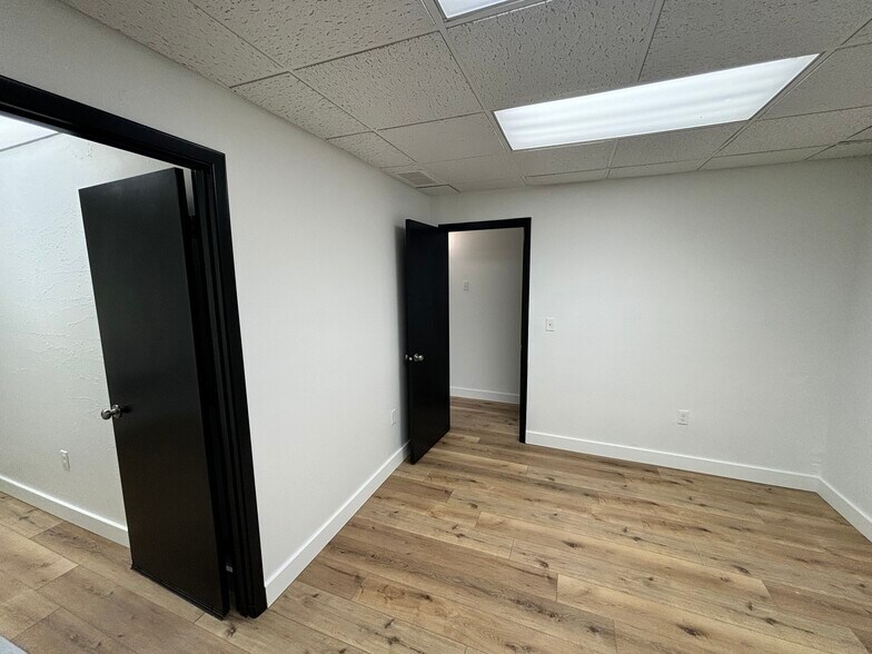 More Photos Of 2185 Liberty St NE, Salem Medical For Lease