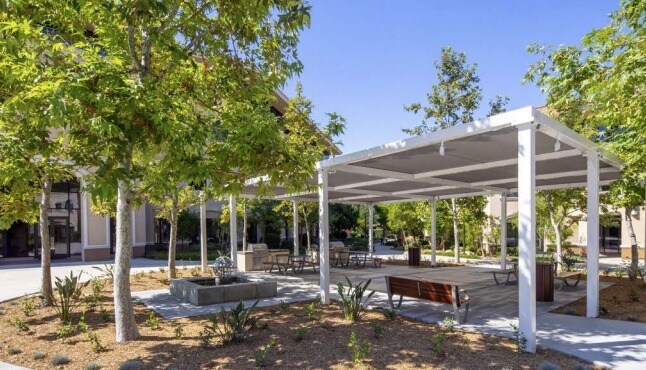 More Photos Of 3075 Townsgate Rd, Westlake Village Office For Lease