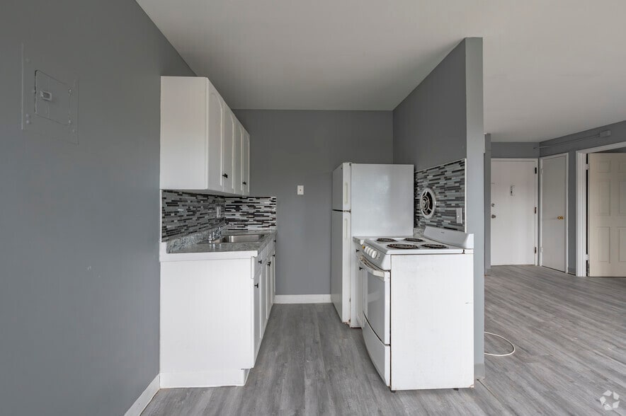 More Photos Of 191 Oak St, Bridgeport Apartments For Sale