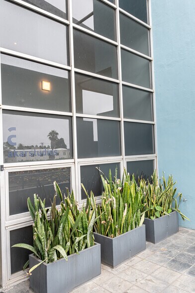 More Photos Of 1750 14th St, Santa Monica Loft Creative Space For Lease