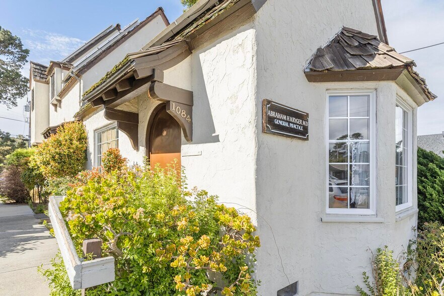 More Photos Of 1084 Cass St, Monterey Medical For Sale