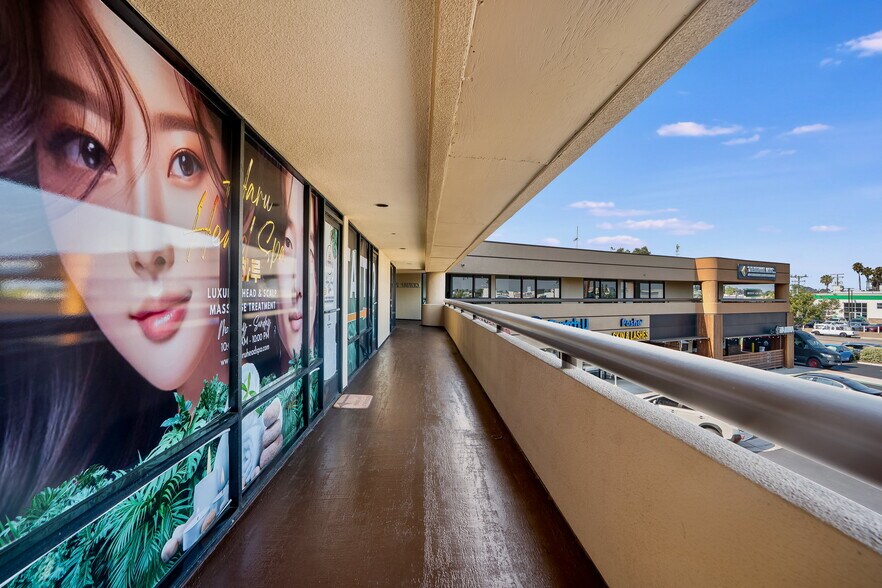 More Photos Of 4411 Mercury St, San Diego Unknown For Lease