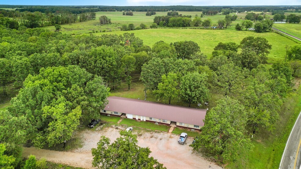 Primary Photo Of 23195 Shannon Ln, Summersville Apartments For Sale