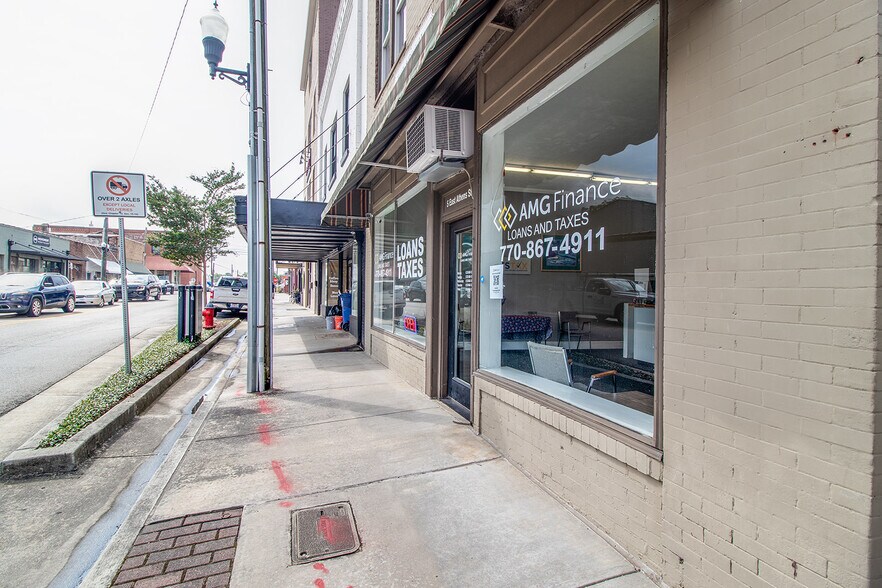 More Photos Of 21 E Athens St, Winder General Retail For Sale