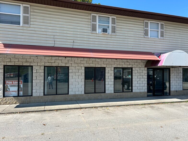 More Photos Of 1765 US 60, Hurricane Storefront Retail Residential For Sale
